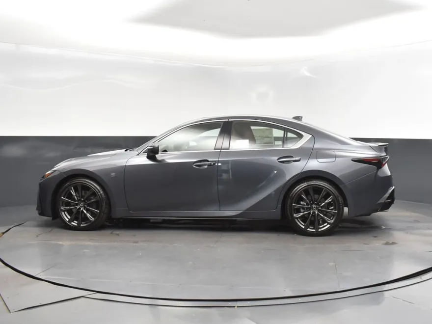 2025 Lexus IS 350 F SPORT photo 1