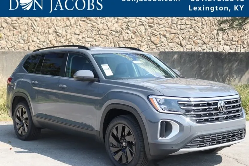 2026 Volkswagen Atlas SE Technology photo 1