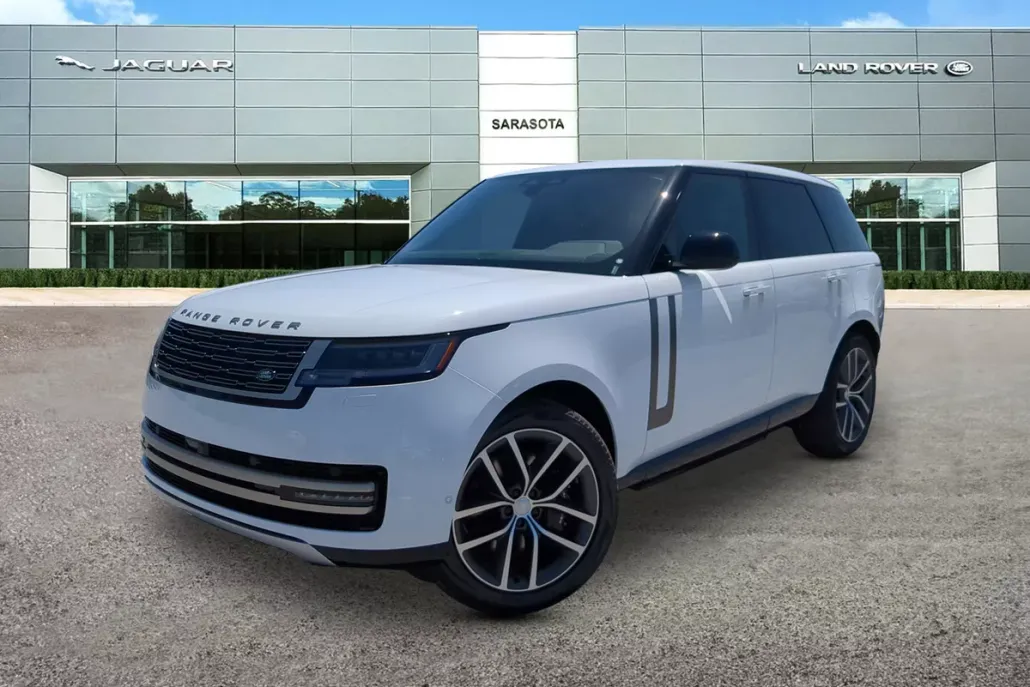 2025 Land Rover Range Rover SE photo 1