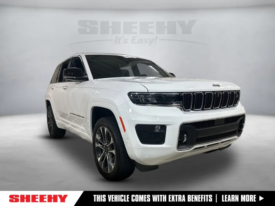 2023 Jeep Grand Cherokee Overland photo 1