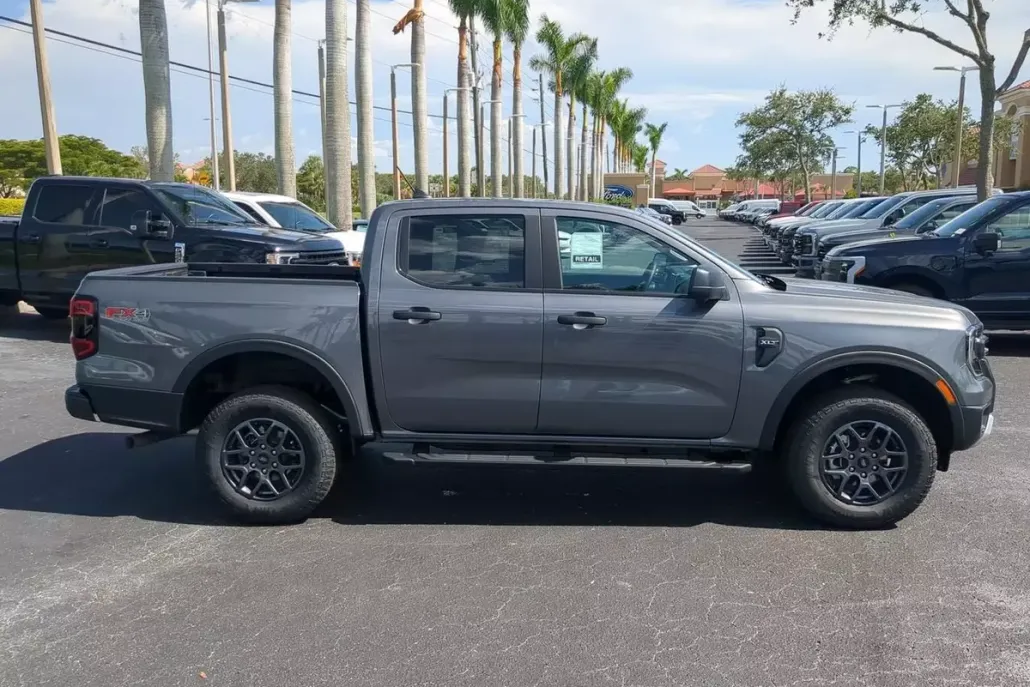 2025 Ford Ranger XLT photo 1