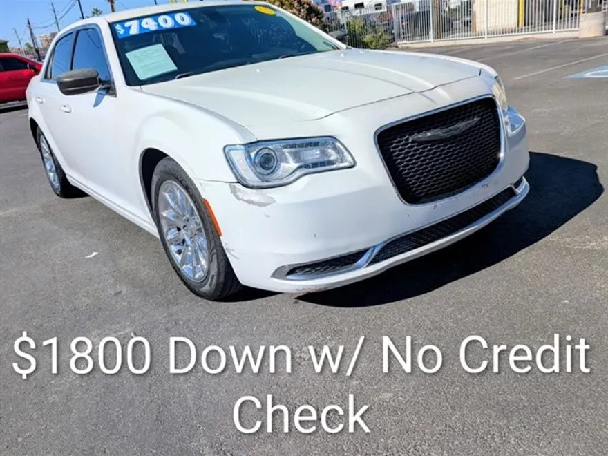 2015 Chrysler 300 Limited photo 1