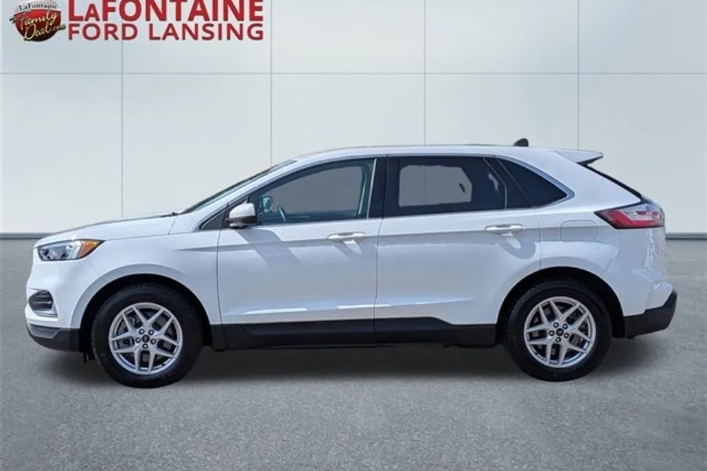 2024 Ford Edge SEL photo 1