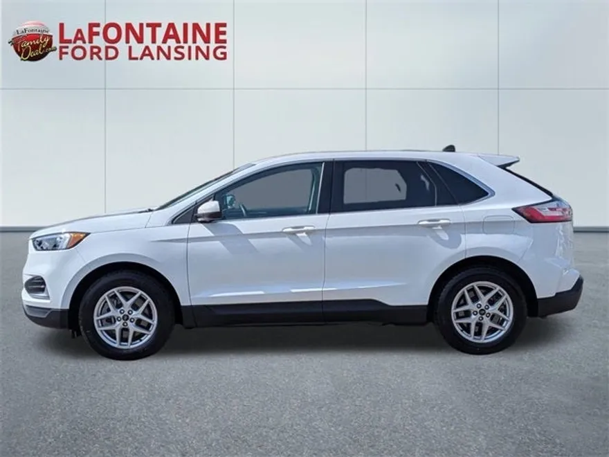 2024 Ford Edge SEL photo 1