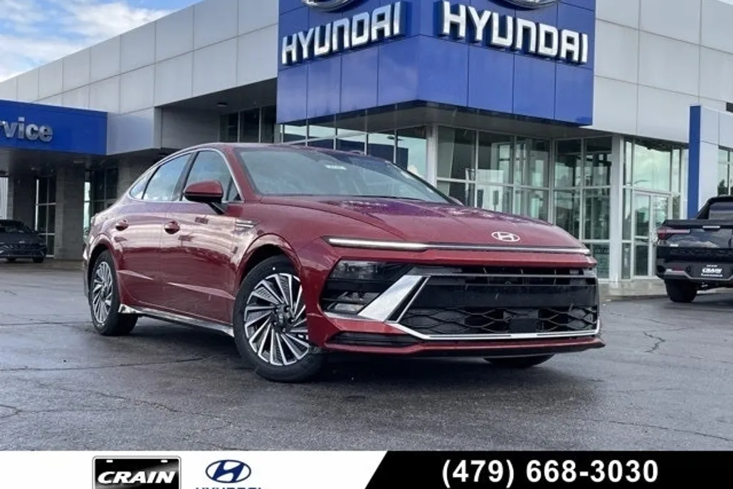 2025 Hyundai Sonata Hybrid SEL photo 1