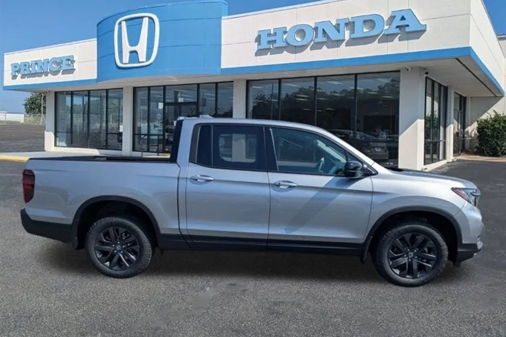 2025 Honda Ridgeline Sport photo 1