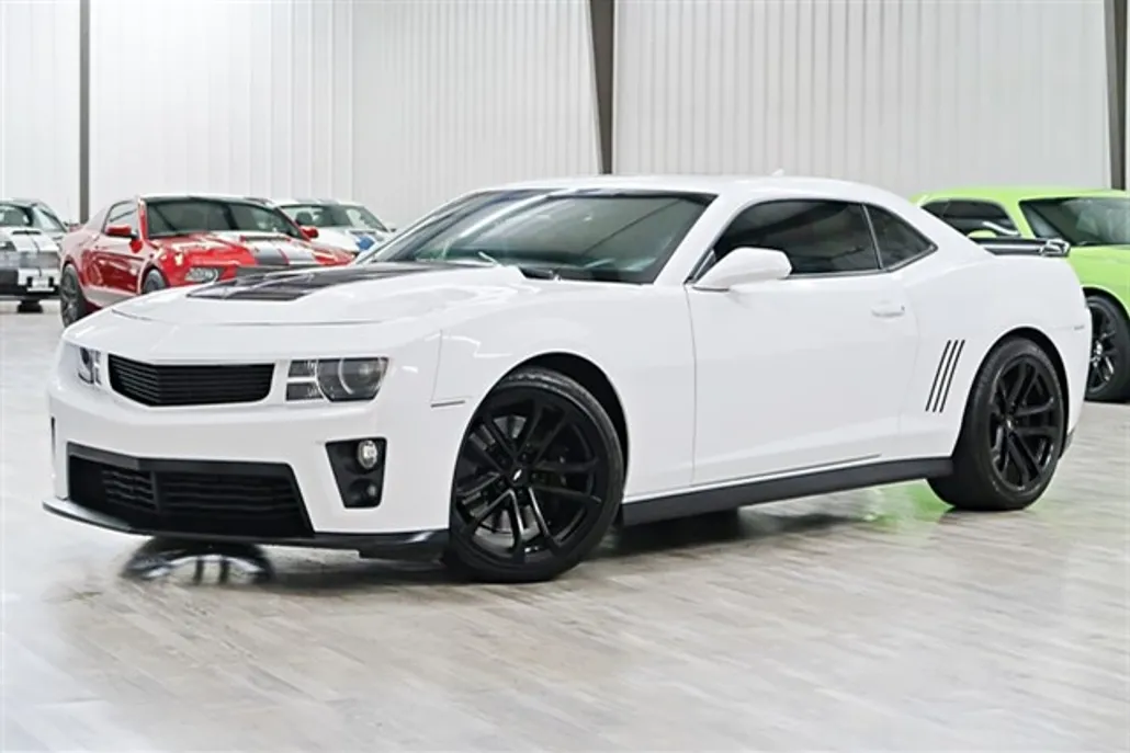 2014 Chevrolet Camaro Coupe ZL1 photo 1