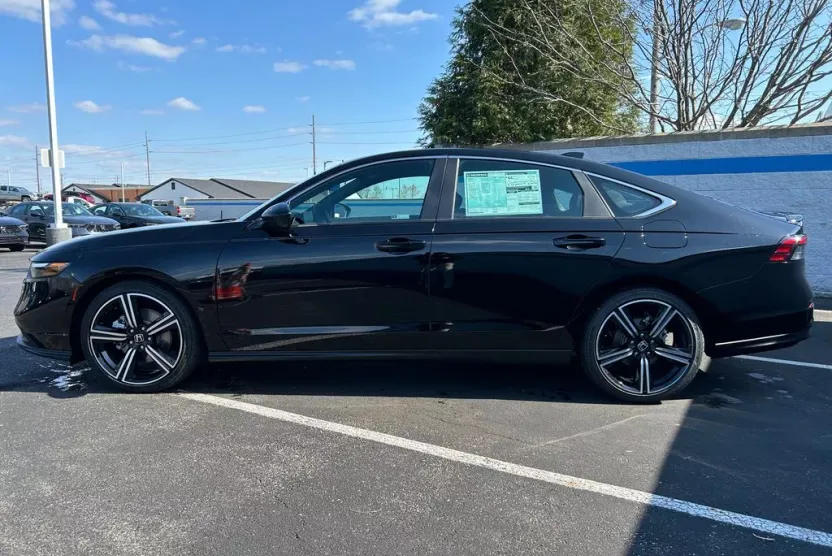 2025 Honda Accord Sport photo 1