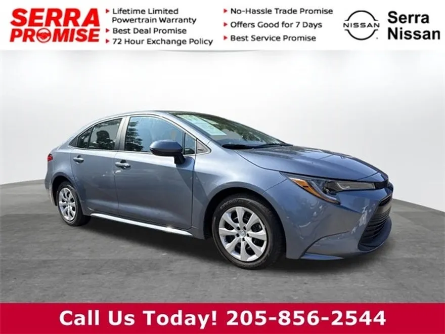2025 Toyota Corolla LE photo 1