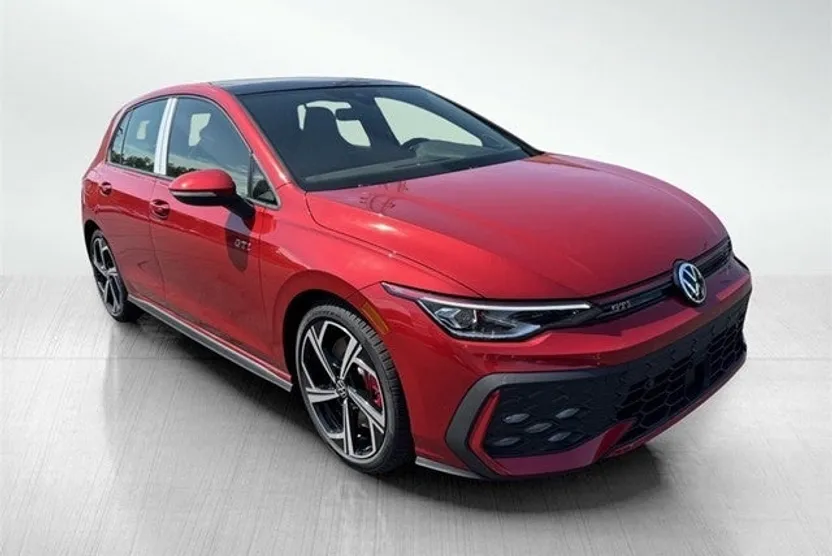 2025 Volkswagen Golf GTI SE photo 1