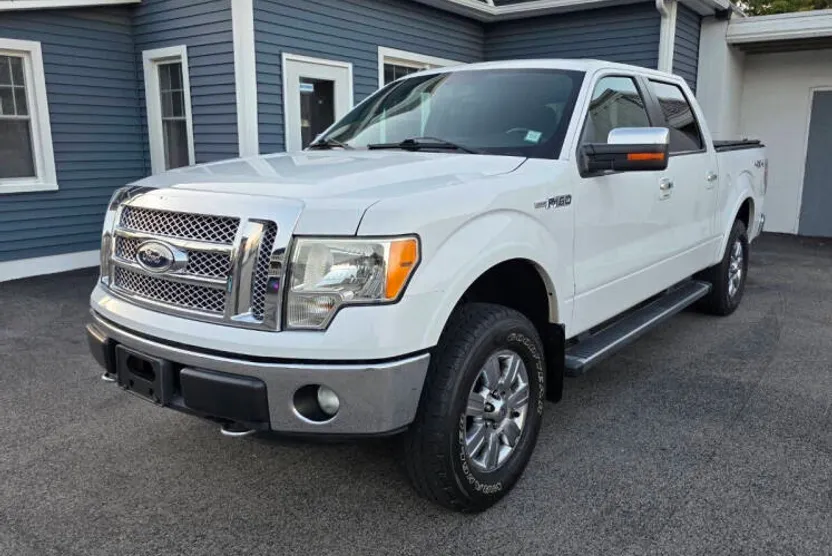 2011 Ford F-150 Lariat photo 1