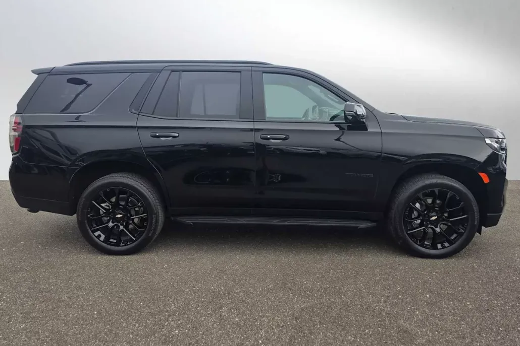 2024 Chevrolet Tahoe RST photo 1