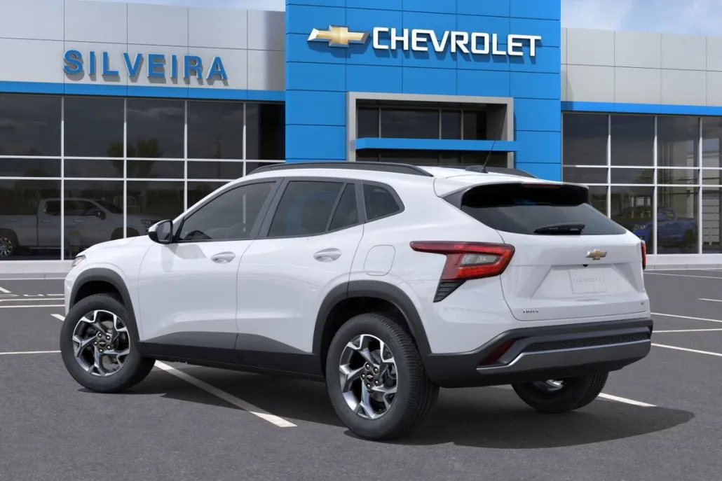 2026 Chevrolet Trax LT photo 1