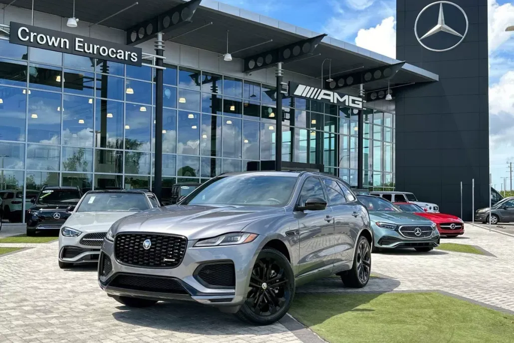 2024 Jaguar F-PACE P400 R-Dynamic S photo 1