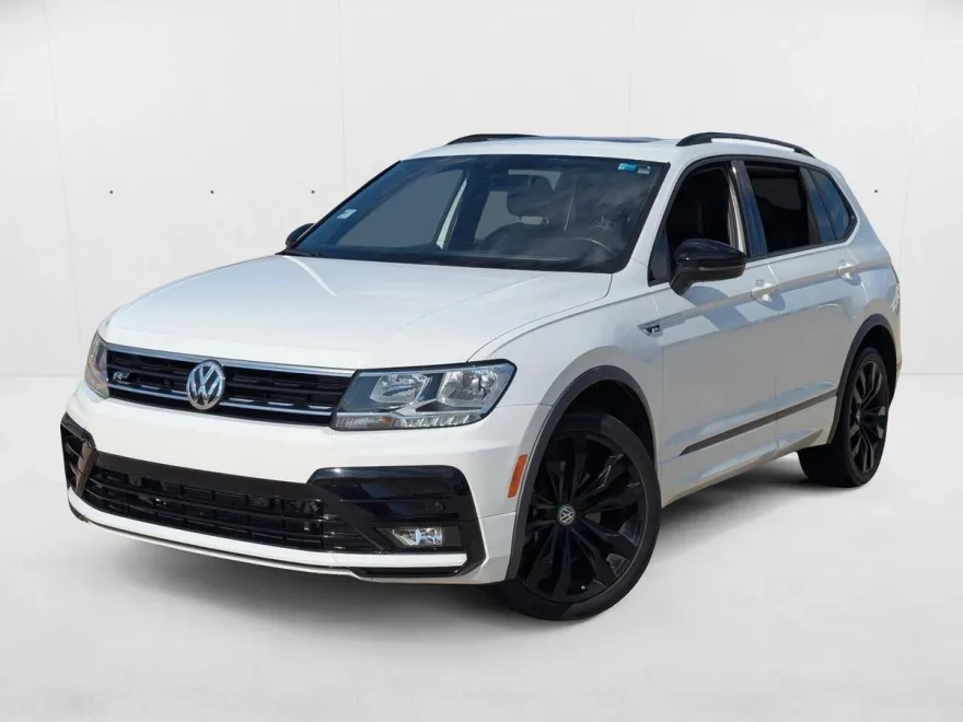 2021 Volkswagen Tiguan SE photo 1