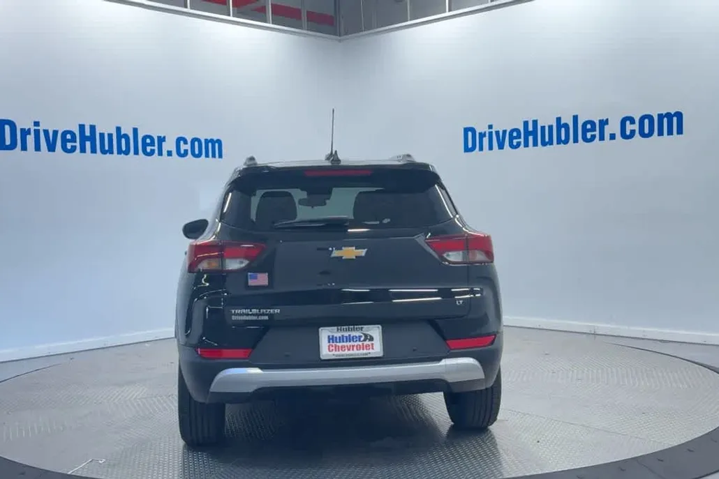 2024 Chevrolet Trailblazer LT photo 1