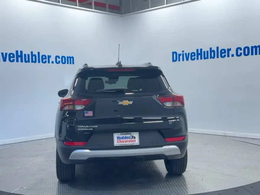 2024 Chevrolet Trailblazer LT photo 1