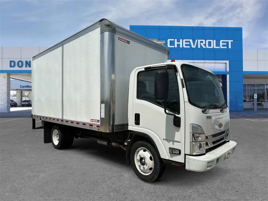 2024 Chevrolet Silverado 4500HD photo 1