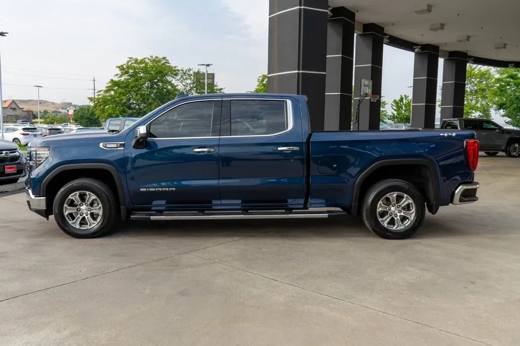 2023 Gmc Sierra 1500 SLT photo 1