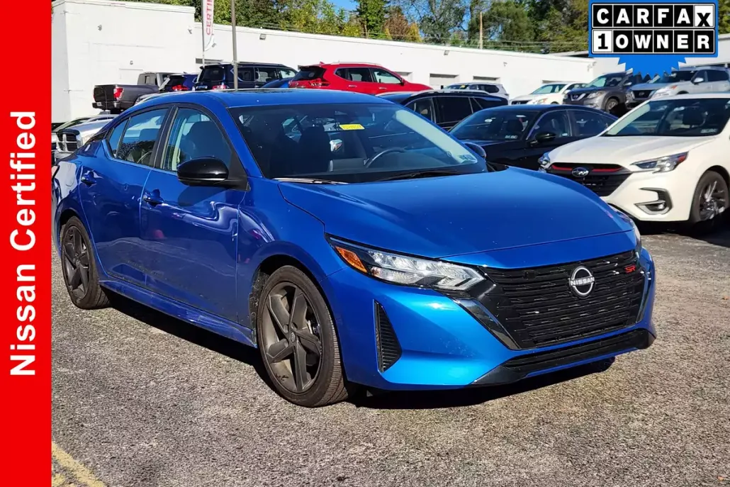 2024 Nissan Sentra SR photo 1