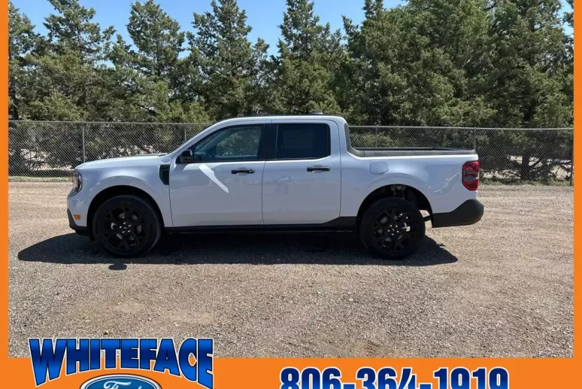 2025 Ford Maverick XLT photo 1