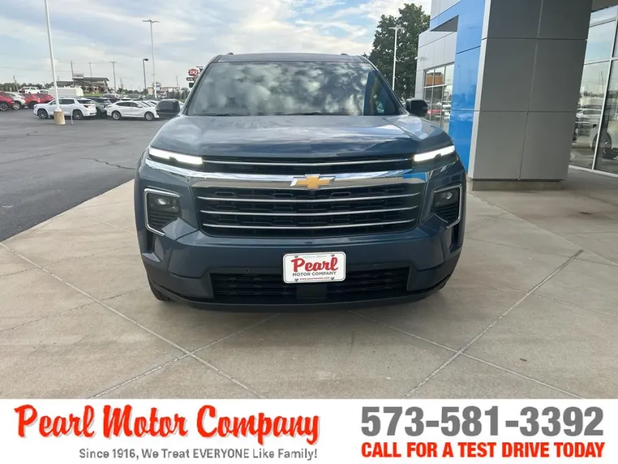2026 Chevrolet Traverse photo 1