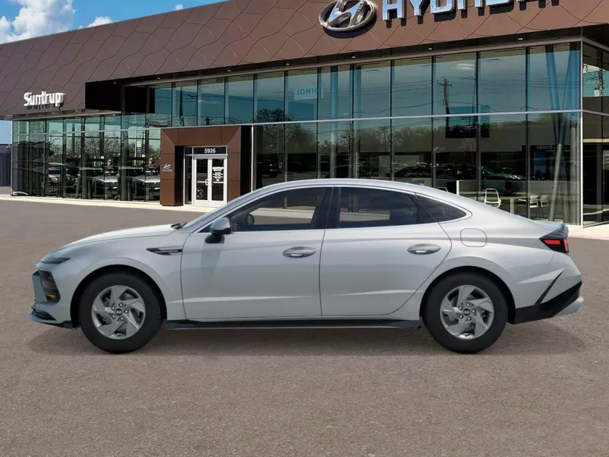 2026 Hyundai Sonata SE photo 1