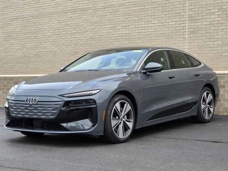 2025 Audi A6 Premium Plus Quattro photo 1