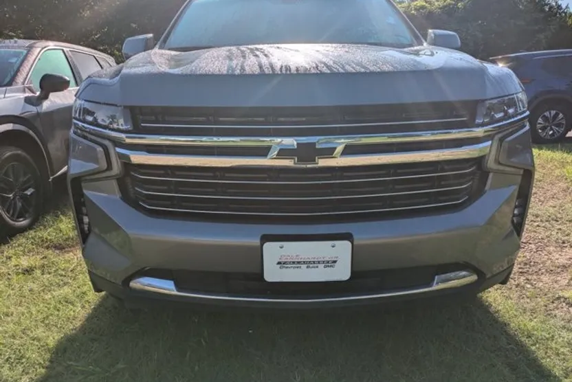 2021 Chevrolet Tahoe LT photo 1