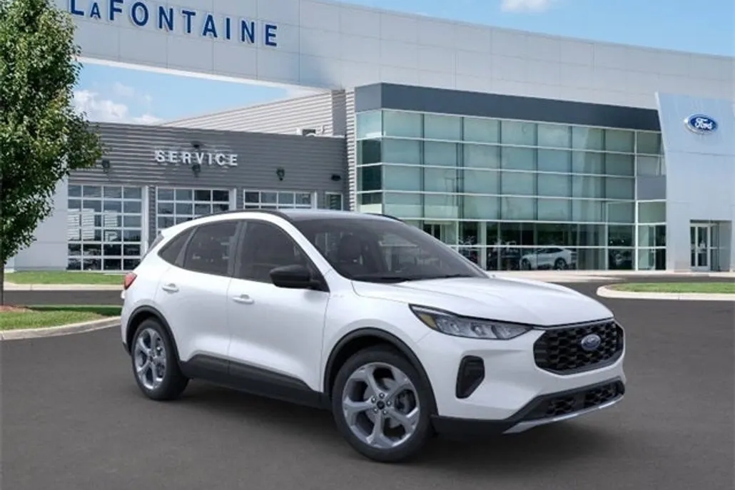 2025 Ford Escape ST-Line photo 1