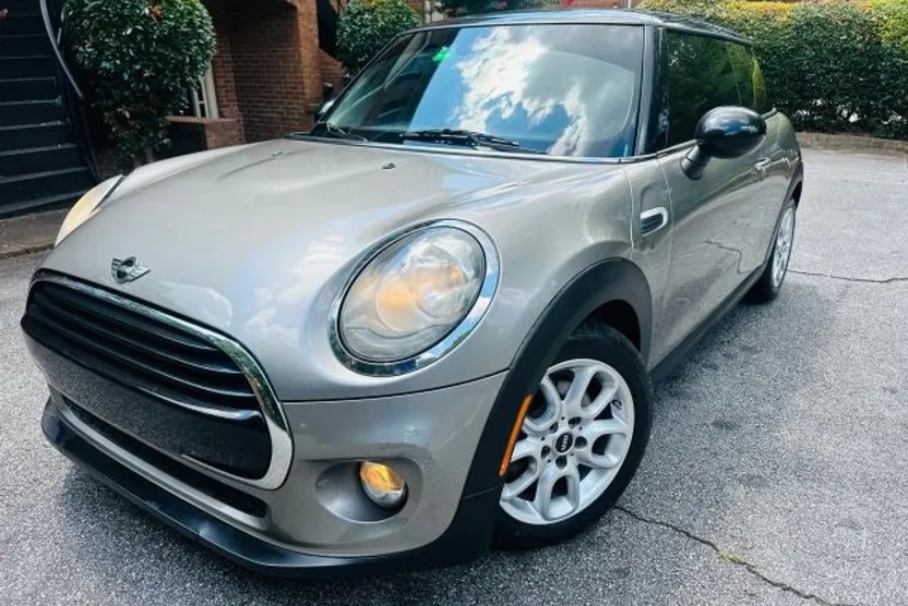2017 Mini Cooper 2 Door Hardtop photo 1