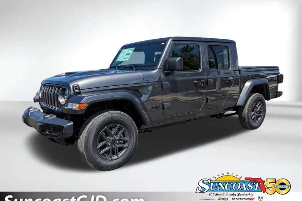2025 Jeep Gladiator Sport S photo 1