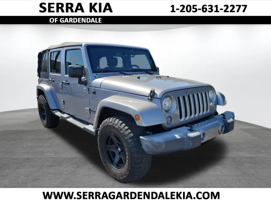 2017 Jeep Wrangler Unlimited Sahara photo 1