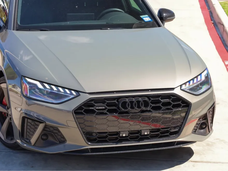 2024 Audi A4 S line Premium Plus photo 1