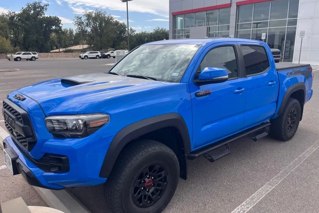 2019 Toyota Tacoma TRD Pro photo 1