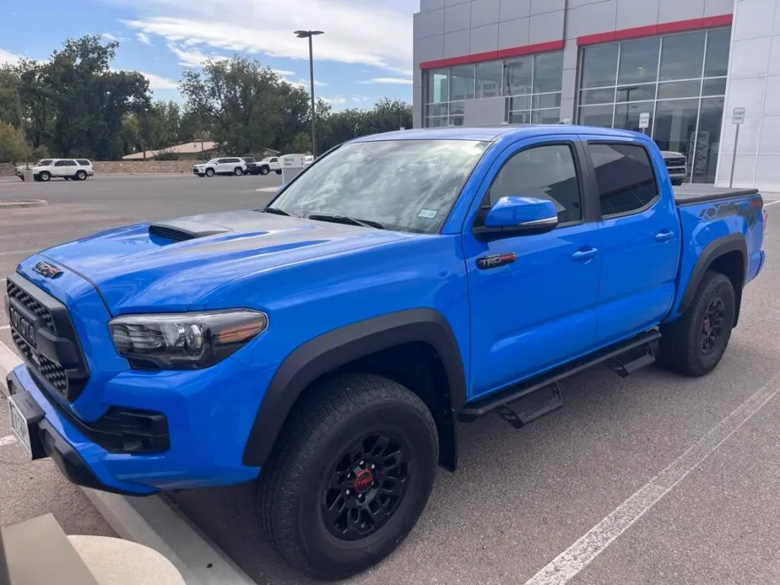 2019 Toyota Tacoma TRD Pro photo 1