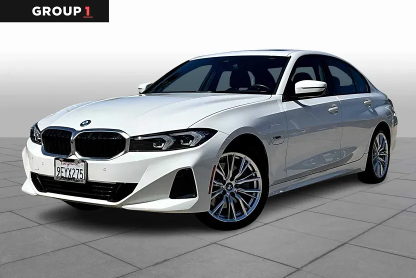 2023 Bmw 330e photo 1