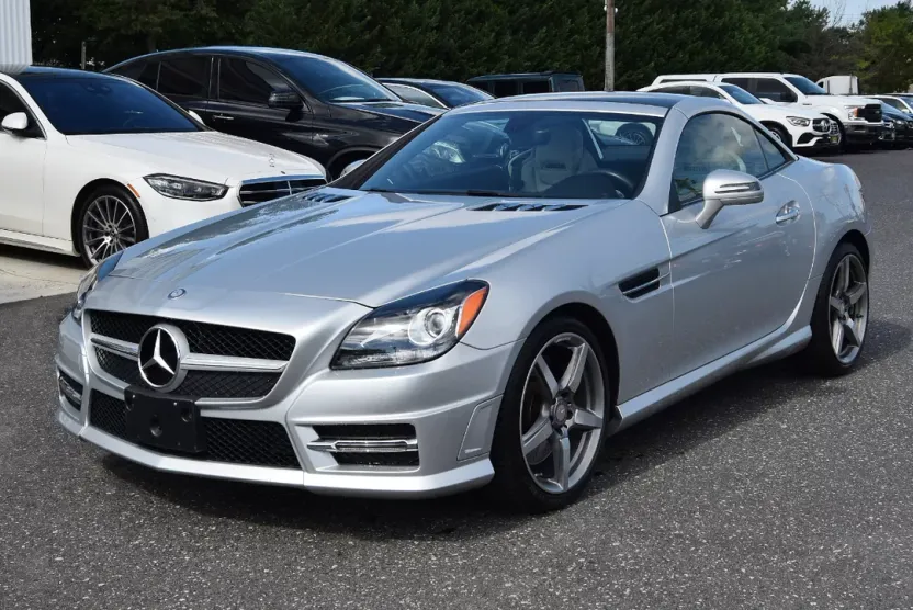 2015 Mercedes Benz SLK 250 photo 1