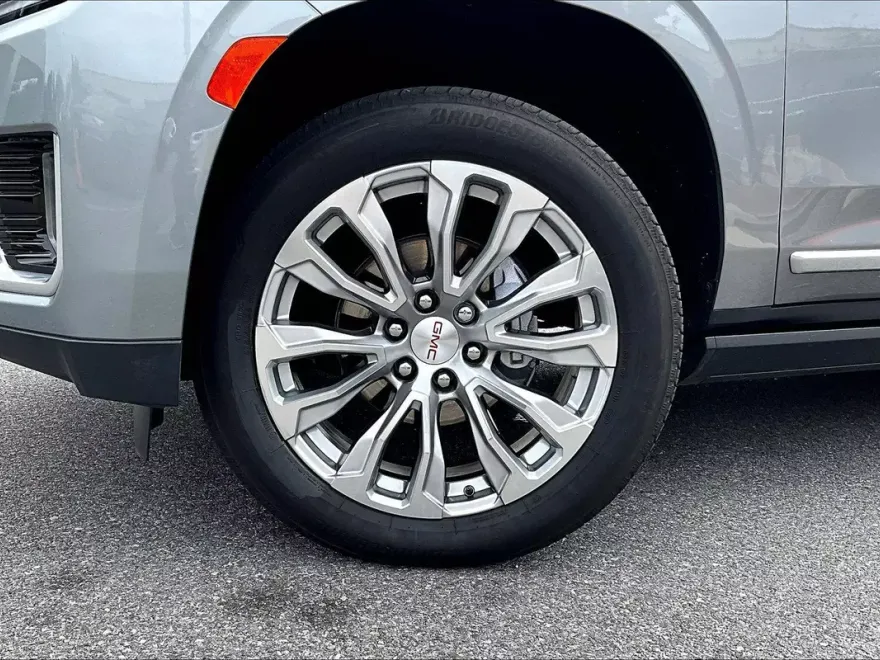 2024 Gmc Yukon Denali photo 1