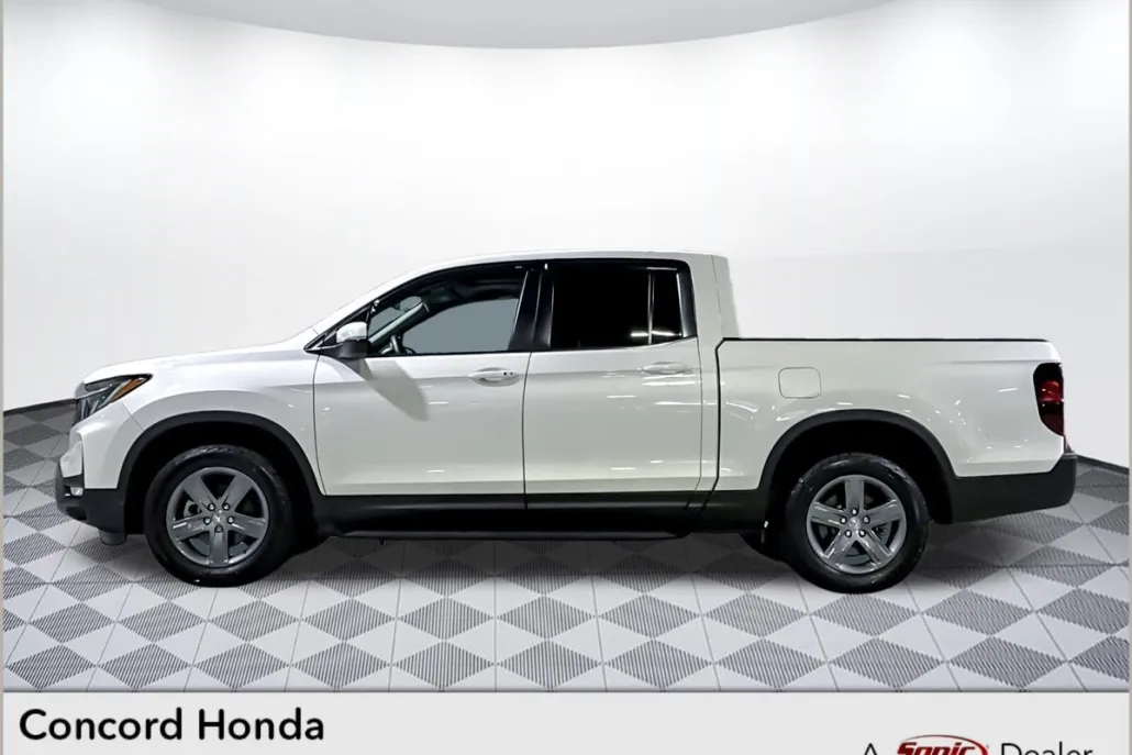 2023 Honda Ridgeline RTL photo 1