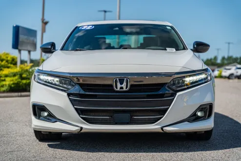2022 Honda Accord Sport 2.0T photo 2