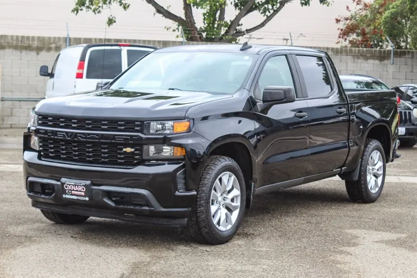 2020 Chevrolet Silverado 1500 Custom photo 1