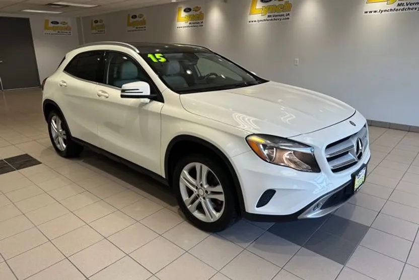 2015 Mercedes Benz GLA 250 photo 1