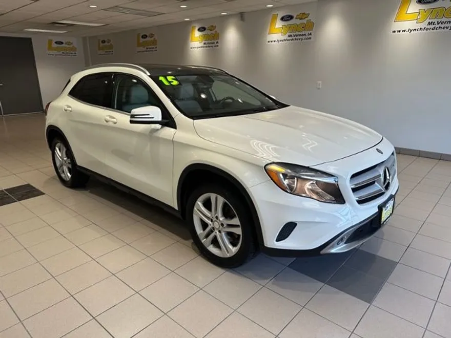 2015 Mercedes Benz GLA 250 photo 1