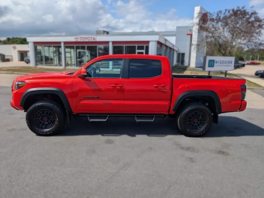 2023 Toyota Tacoma TRD Pro photo 1