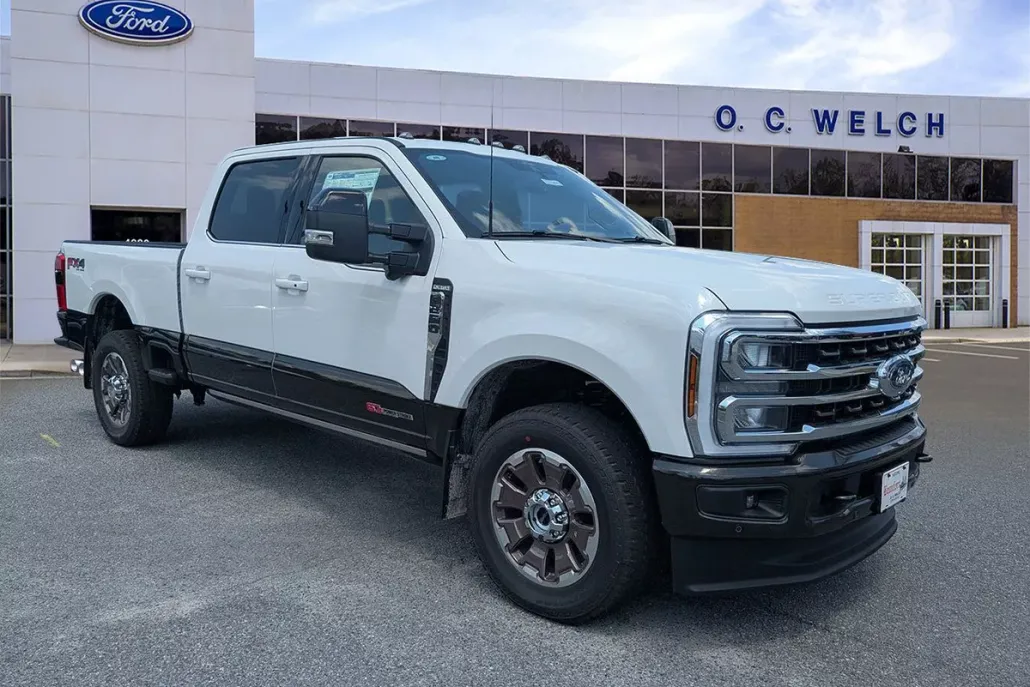 2025 Ford F-250 King Ranch photo 1