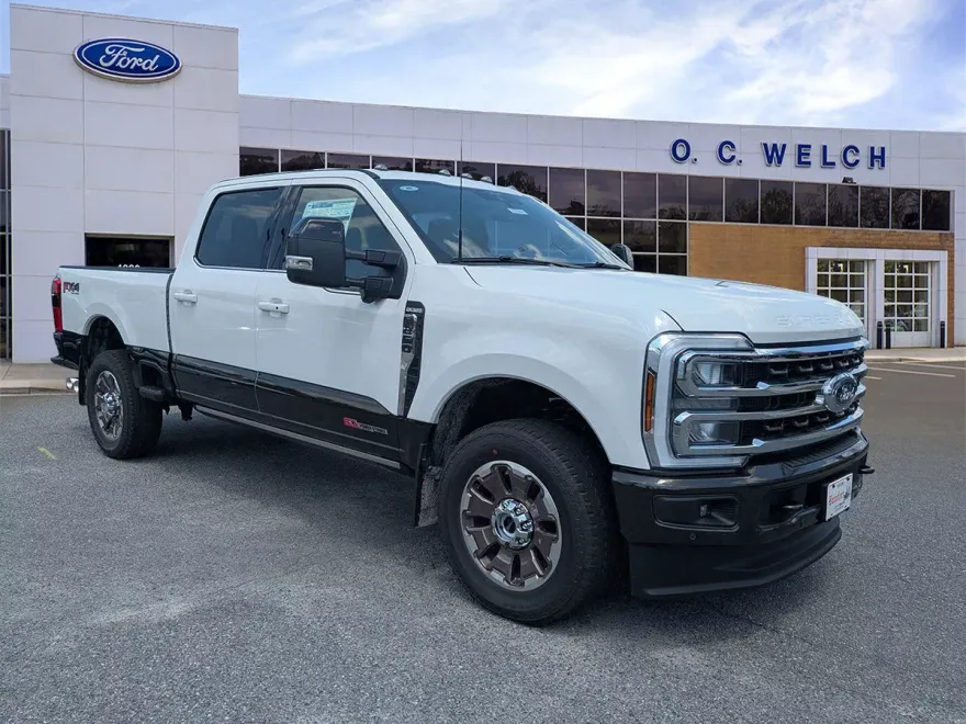 2025 Ford F-250 King Ranch photo 1