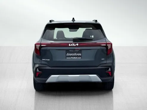 2025 Kia Seltos SX photo 4