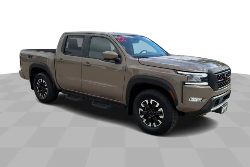 2022 Nissan Frontier Crew Cab PRO-4X photo 1