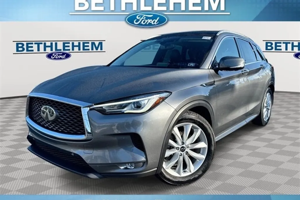 2019 Infiniti QX50 Essential photo 1